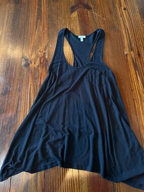Tart Black Racerback Pocket Tank